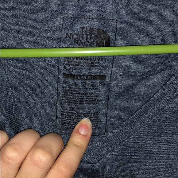 North face - Picture 2 of 2